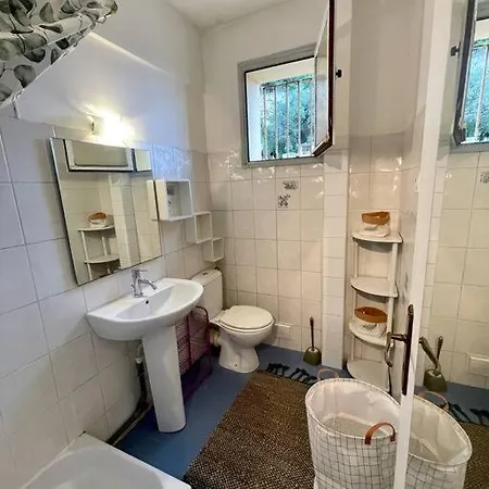 Coquet T2 Proche Centre-ville * Bastia (Corsica)